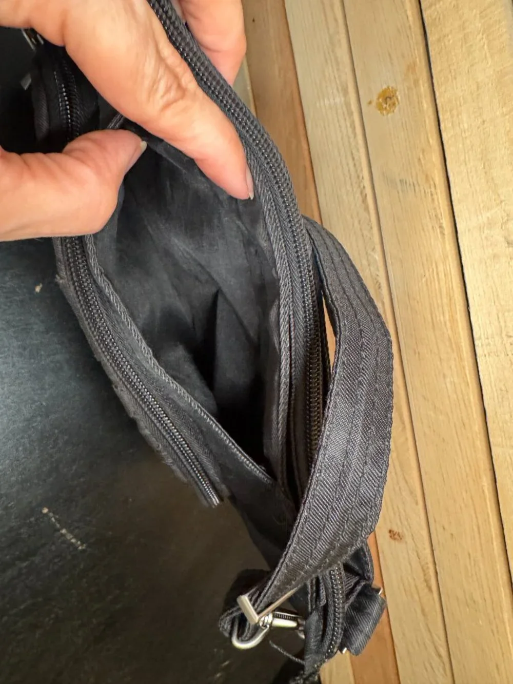 Travelon Anti-Theft Crossbody